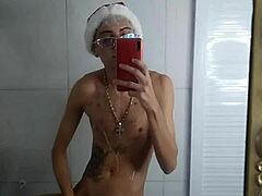 Tattooed Brazilian Delivers Intense Handjob Before Christmas Dinner