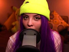 i kinda love doing asmr ear licking with moona, it's super relaxing