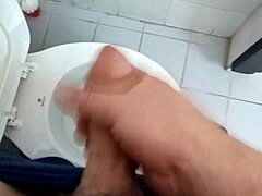 Hey, check out this Argentinian morning handjob session in casual style