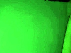 Anarchia Orrore E Porno - La Spia In Doccia E Poi Sborra E Piscia Segandosi Nella Sua Camera Da Letto Con Un Cazzo Enorme