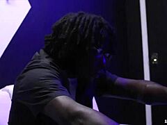 cherokee d azz pinky jada fire lick shaved pussy outdoors