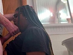 Deepthroat facial gag action
