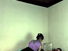 nos bastidores, o boy da amiga comeu o cuzinho do gay tatuado em anal bareback pela primeira vez
