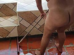 Latina Amateur Pees And Washes Her Pussy With Hose.