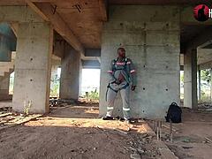hey, you think i can keep masturbating hidden on this brazilian construction site without getting caught?