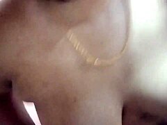 I love watching this hot beautiful fitness girl touch her cute pussy while masturbating