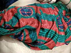 South Indian Couple in Saree Engages in Homemade Quickie Creampie Fucking
