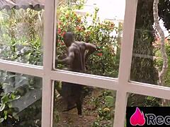 patroa safada anny fernandez seduces the gardener for bareback anal pounding with cumshot