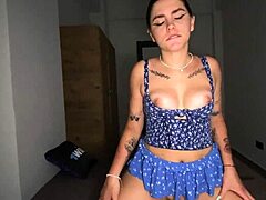 uh i asked my best friend to stretch my pussy out before datin my boyfriend and got huge facial