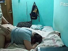 cogemos de perrito y vaquera con chica de tanga rosa y blanco