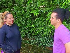 Vecina Del Runnin Proposes Better Cardio With Latina Blowjob Wet Pussy Fucking And Big Ass Licking