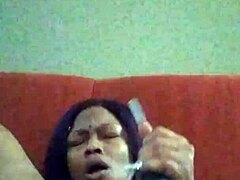 Making myself feel creamy and smooth in a relaxing way.