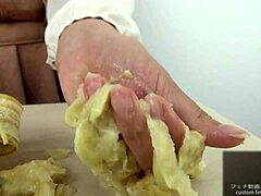 Watch this Asian girl crush a banana by hand in intense fetish style!