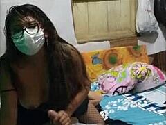 mi hermanastra se sube en mi pecho se quita el calzon y me chupa el pene. yo le chupo la vagina y tiene orgasmos intensos.