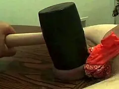 BBW Femdom quält Sklaven-Eier leicht mit Hammer