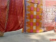 Bengali bhabi fucks official wildly!