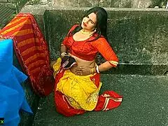 Bengali Milf Bhabhi's Hot Encounter with Innocent Teen Boy