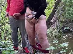 เจ้าหญิงอ้วนใหญ่รีดควยผมขณะรูดนอกบ้าน 😍