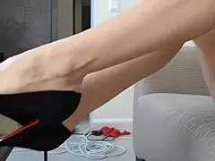 i'm suckin' that danglin' cock in pov