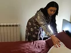 Meghívtak, Hogy Ma Este a Haverom Anyjánál Aludjak