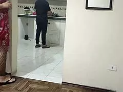 Mám divokú špeciálnu väzbu s nevlastnou mamou, ženou otca - jebeme sa každý deň po jeho odchode do práce a vždy strieľam do jej tesnej pičky