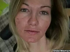 i can’t stop watching mom’s homemade masturbation clips