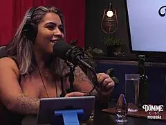 Victoria Dias Interviews Agatha Ludovino on Dommecast