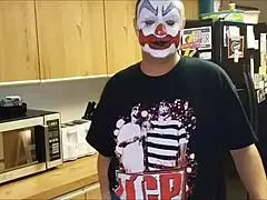 flip flop pizza bagel bites in kitchen show