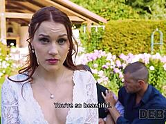 Debt4k新娘被卖给黑帮老大户外狂干