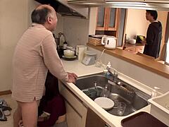 Yo, kan du tro, jeg blev fyldt op tre gange på 5 minutter af min svigerfar?