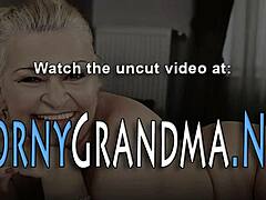 Καυλωμένη κούγκαρ δαχτυλώνεται σκληρά, δεν μπορώ να σταματήσω να αγγίζω τον εαυτό μου! 😈