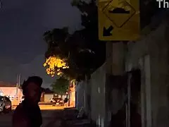 уличный трах после тусы с беззащитным кремпаем