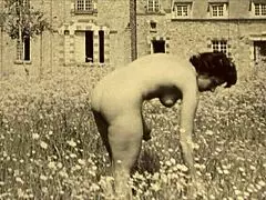 Wow! Vintage Nudes Exposed in Wild Nature Scenes!