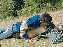 Sietek baszni a 18 éves barátomat az erdőben