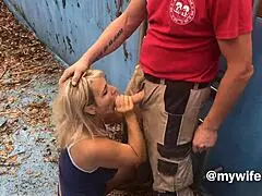 gorgeous italian milf enjoys outdoor pool preparation with family