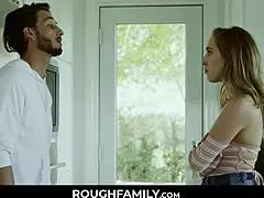 كادينس لوكس تفقد عذريتها بقسوة من أخوها غير الشقيق!