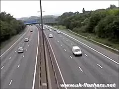 Emz visar gravid mage och hårig fitta 😍