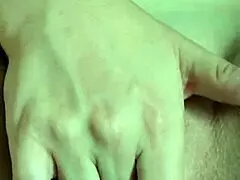 natural petite girl masturbate and moan