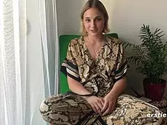 Bath Time For Horny Babe