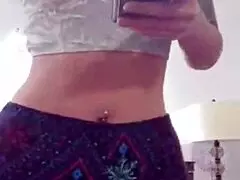 สาวน่ารักไลฟ์โชว์periscopeผ่านเว็บแคม