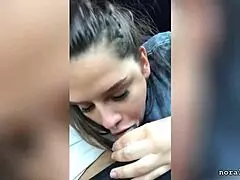 I got a blowjob from a craigslist babe in the car