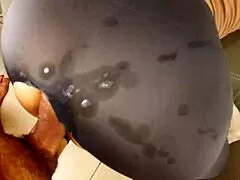 I feel that yoga teacher ripping my leggings to penetrate with his juicy cock