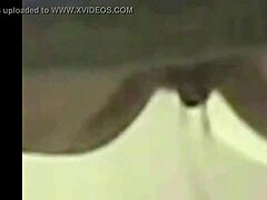 화장실 숨겨진 카메라로 라티나 18+ 틴들 털보 보지 오줌 싸는 거 엿봄