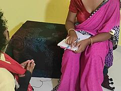 अरे, इस इंडियन टीचर को होममेड XXX हिंदी क्लिप्स में गंदा होते देखना चाहते हो?