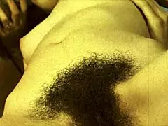 El mundo maravilloso del porno vintage en tríos