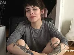 ersties - sloan plays with herself