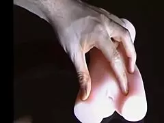 I show how to give great oral sex, eating pussy with cunnilingus techniques