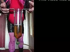 Bisexual crossdresser swallows salty pee from shy homemade feed