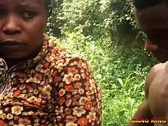 Bang king fanget i at kneppe fremmed på landsbyvej