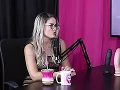 living a non-monogamous relationship